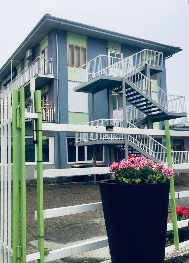 7 Lakes Aparthotel Burolo Ngoại thất bức ảnh